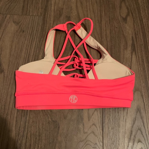 TillYouCollapse strappy pink sports bra - Picture 2 of 2